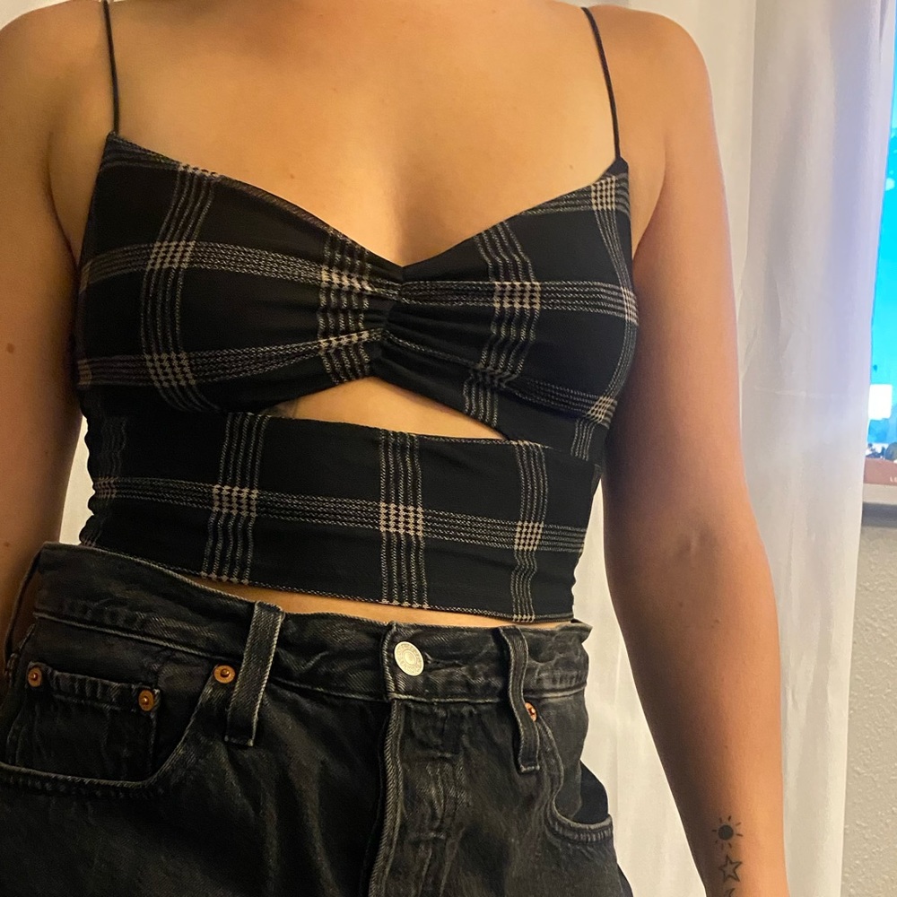 Cropped thing spaghetti strap